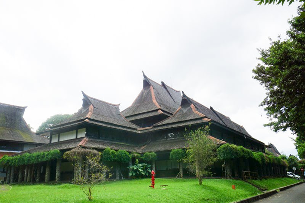 aula barat ITB.png